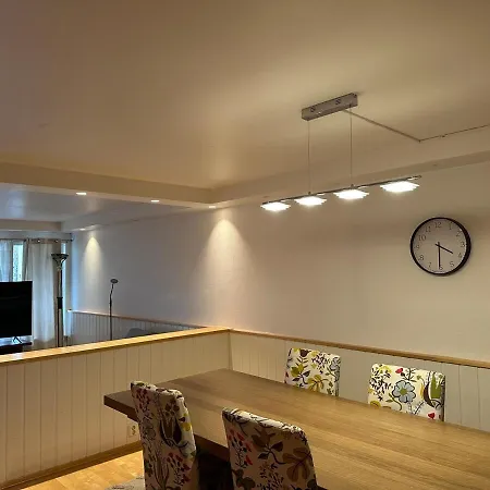 Large And Family-friendly With Heating And Terrace *