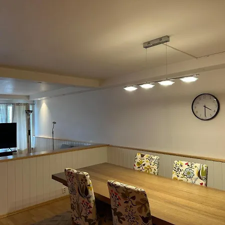 Large And Family-friendly With Heating And Terrace